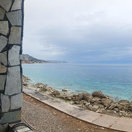 Appartamento House Next To The Sea Side Derveni Esterno foto
