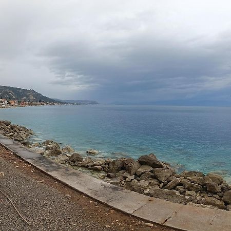 Appartamento House Next To The Sea Side Derveni Esterno foto