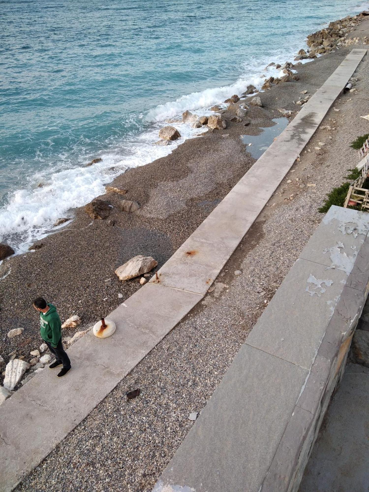 Appartamento House Next To The Sea Side Derveni Esterno foto