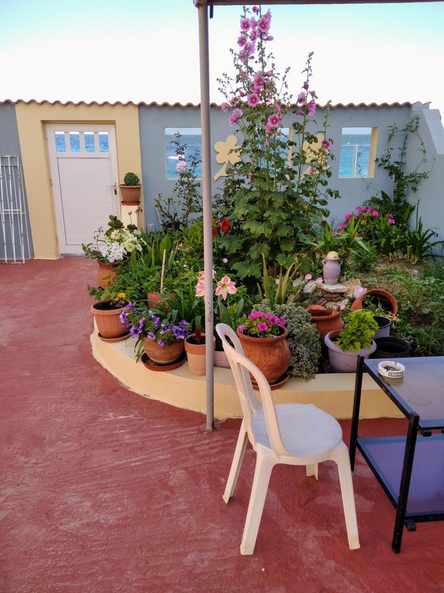 Appartamento House Next To The Sea Side Derveni Esterno foto